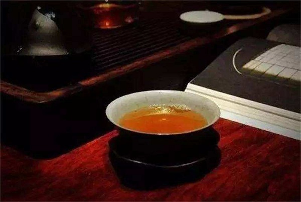 隔夜茶