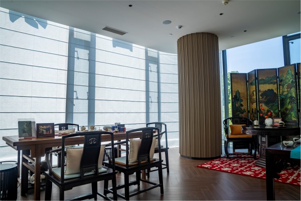 DSC08134-HDR.jpg DSC08134-HDR.jpg